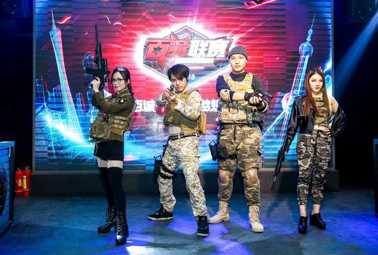 TES 战队 2-1 战胜 BLG 战队成功晋级淘汰赛八强