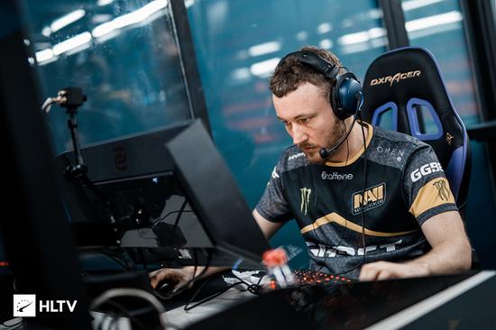 官方： makazze 替换NAVI阵容中的jL